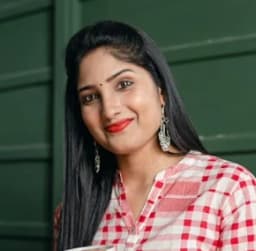 Meera Patel's avatar